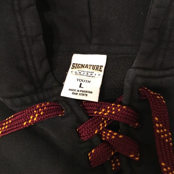Signature University Of Minnesota Hockey Hoodie - Picture 2 of 4